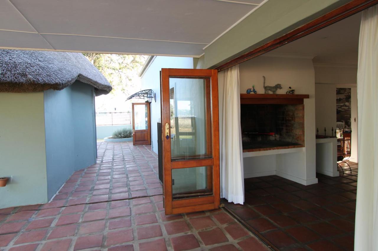 Brakkies The Country Dog Escape Villa *